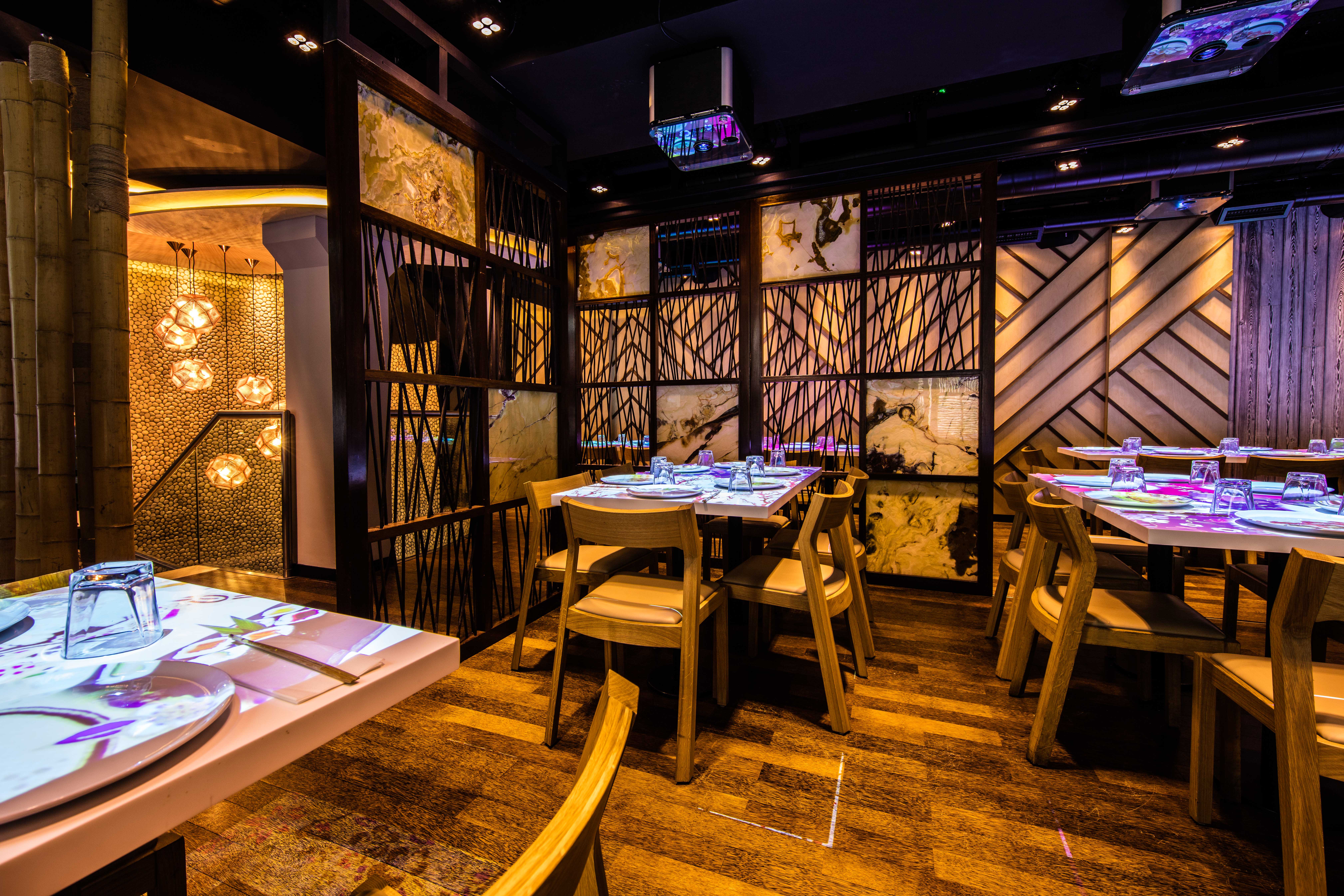 Group Dining Tables